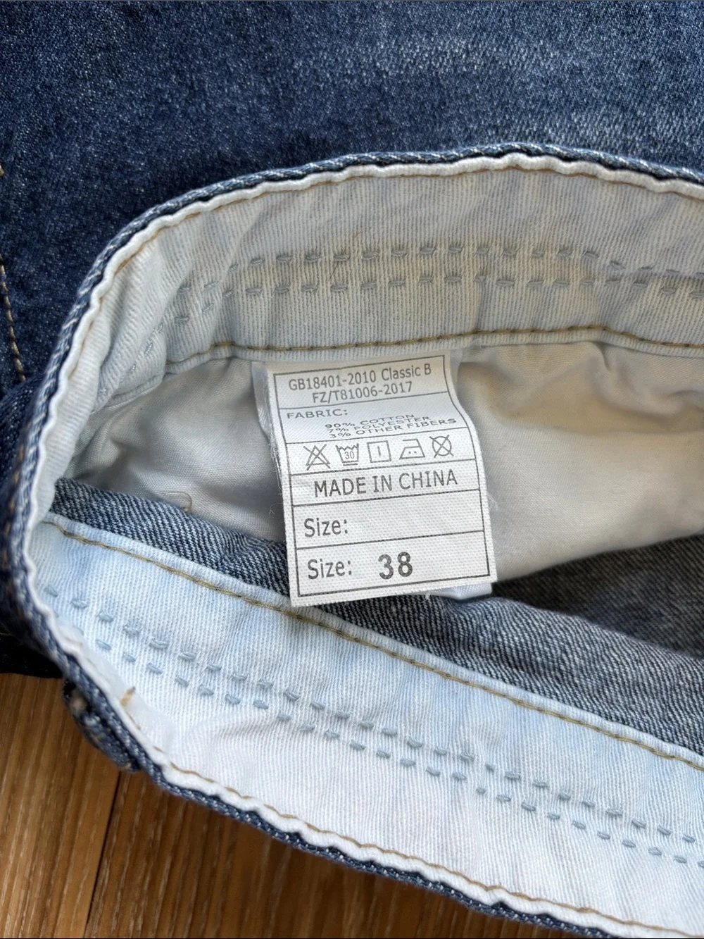 Amazon Men's Ripped Denim Shorts in Dark Blue and Light Blue Wash